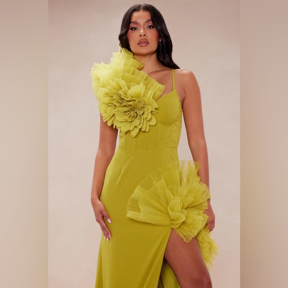 Sarafina Ruffle Maxi Dress - Chartreuse - size 2X - Picture 3 of 8